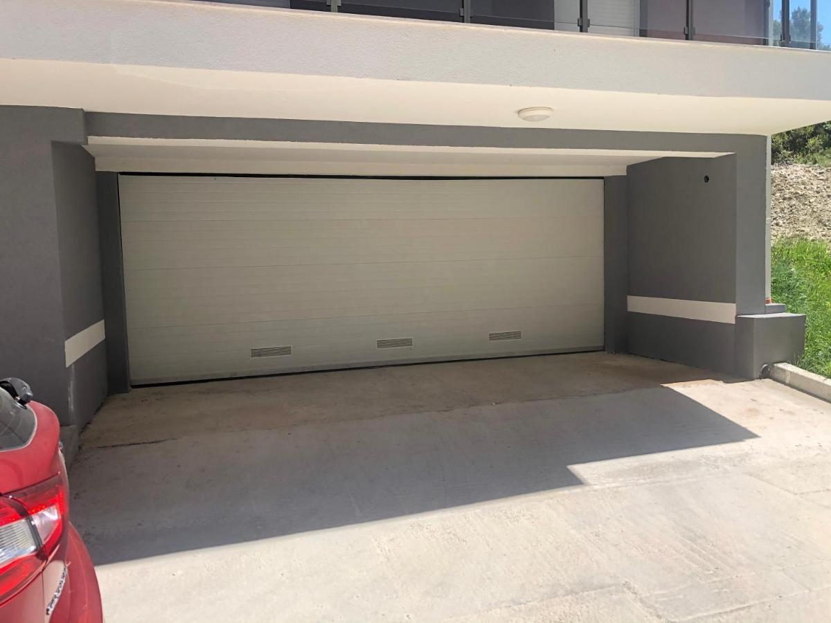 Matea Apartment Tivat Luaran gambar