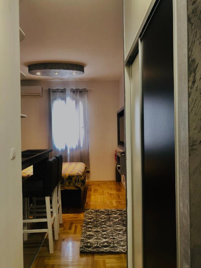 Matea Apartment Tivat Luaran gambar