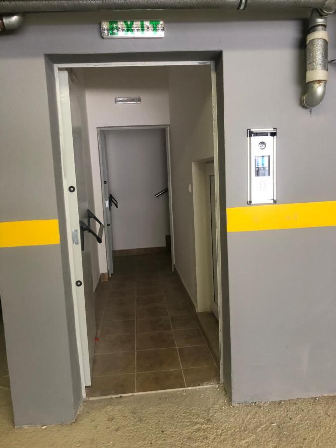 Matea Apartment Tivat Luaran gambar