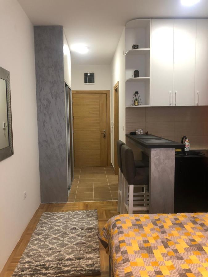 Matea Apartment Tivat Luaran gambar